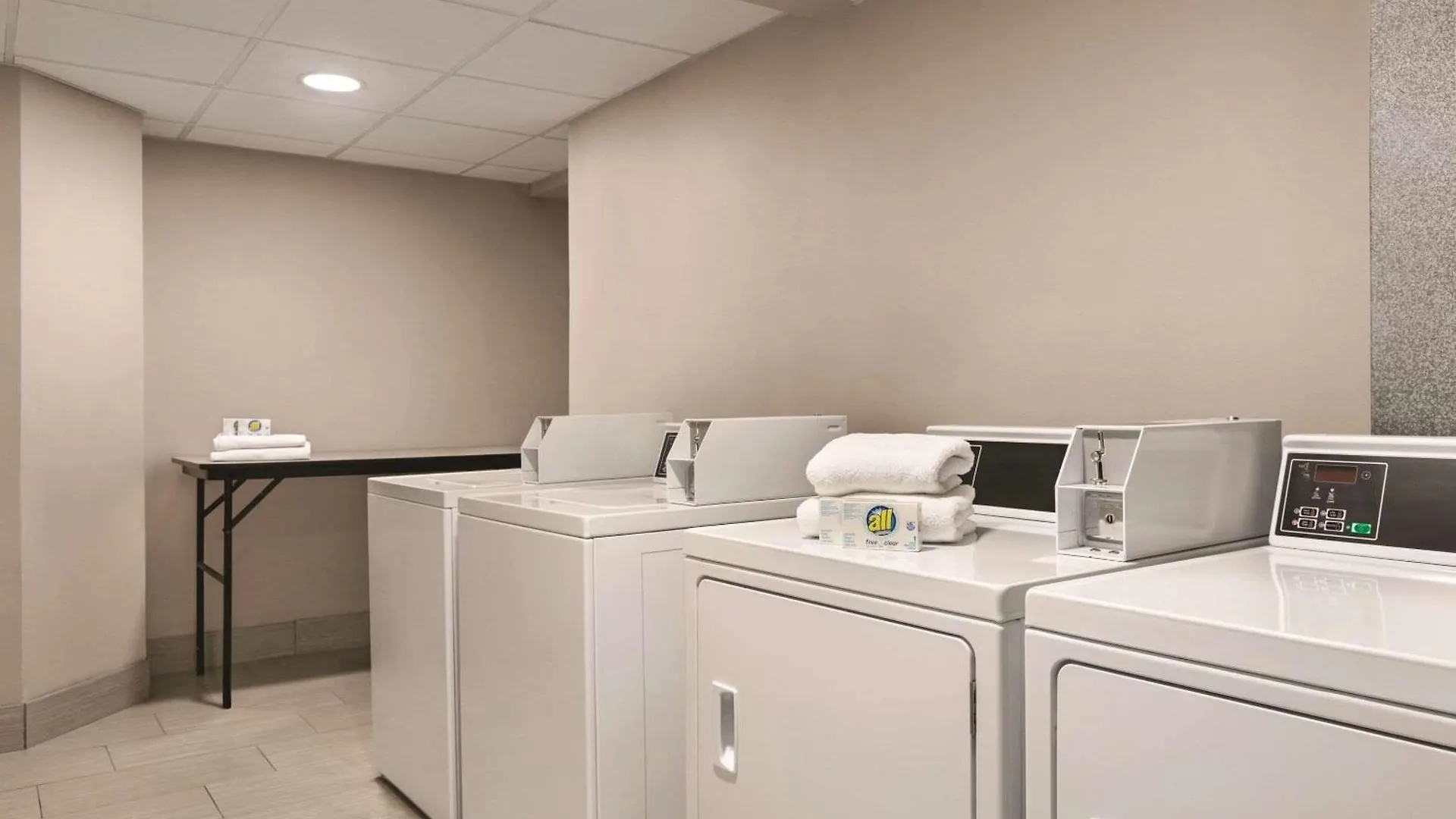 Country Inn&Suites by Radisson, Williamsburg East  3*,  USA