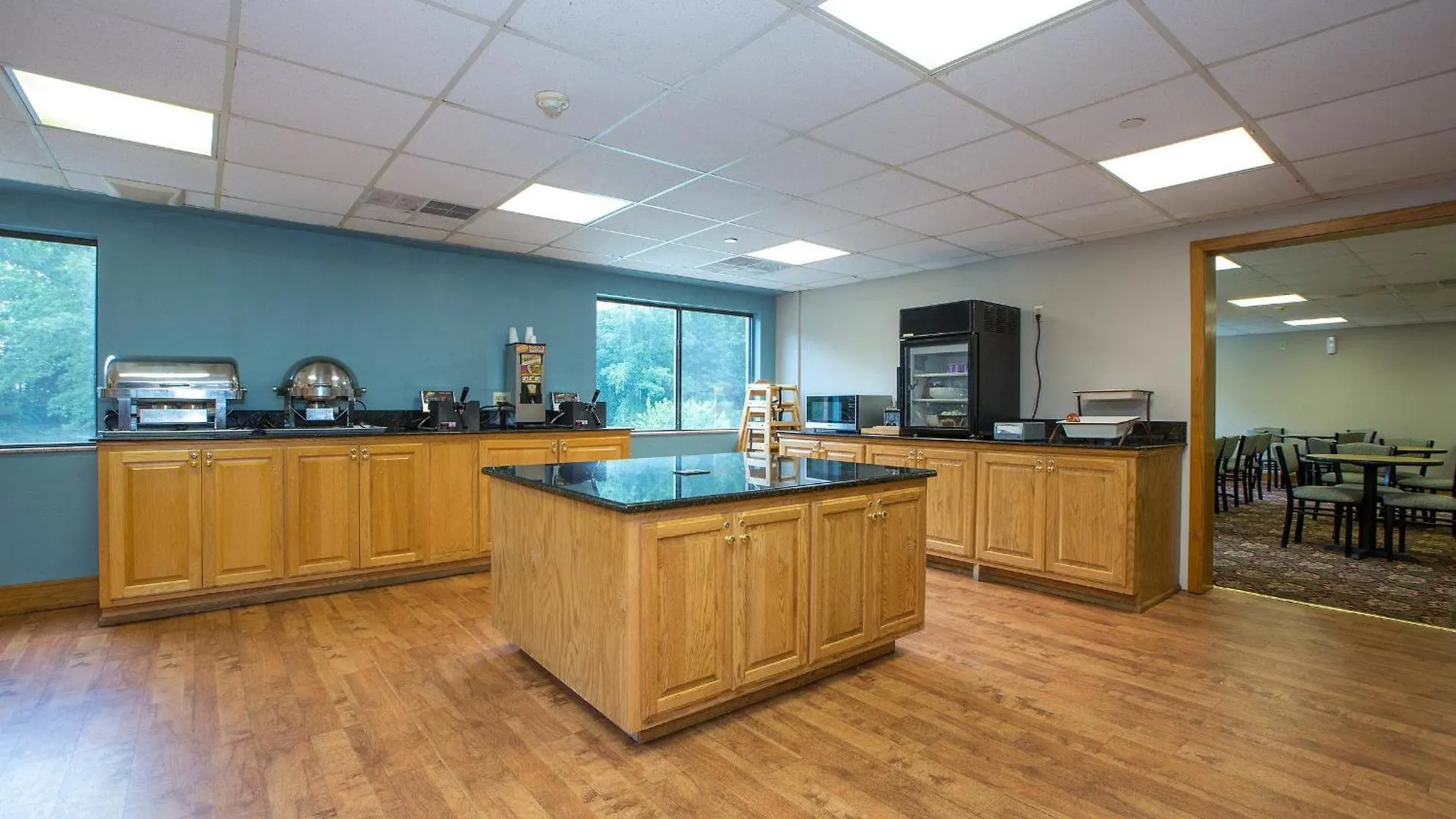 Hotel Country Inn&Suites by Radisson, Williamsburg East