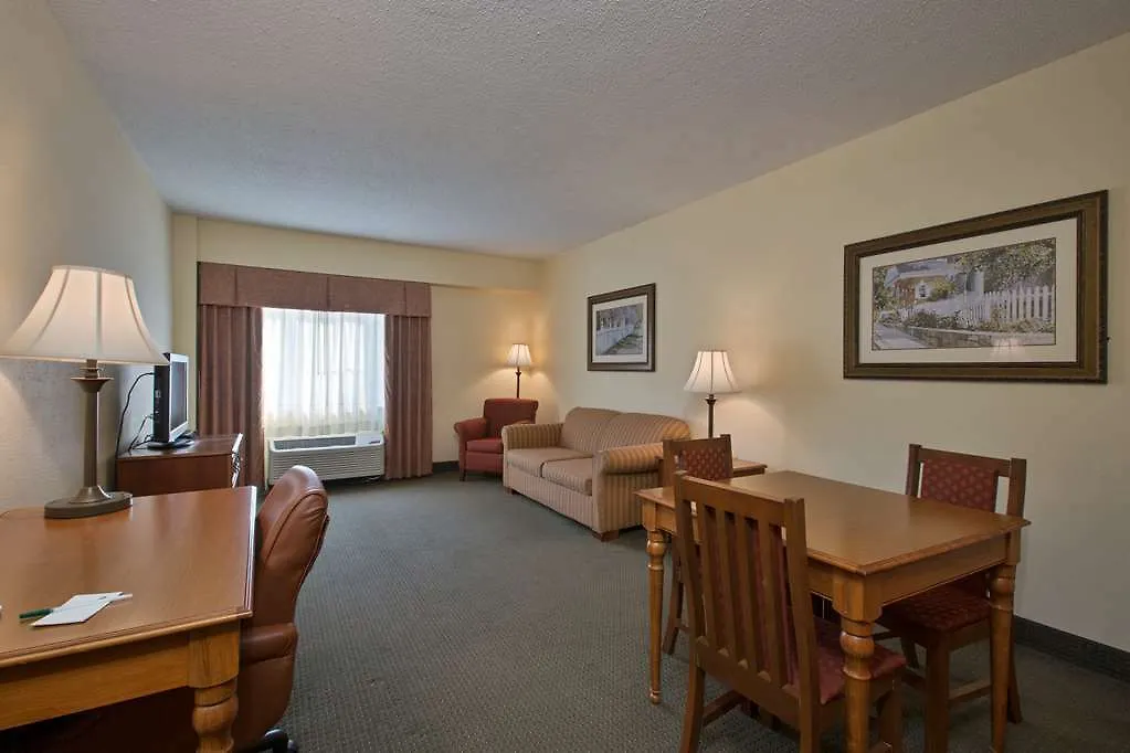 Hotel Country Inn & Suites By Radisson, Williamsburg East Busch Gardens , Va