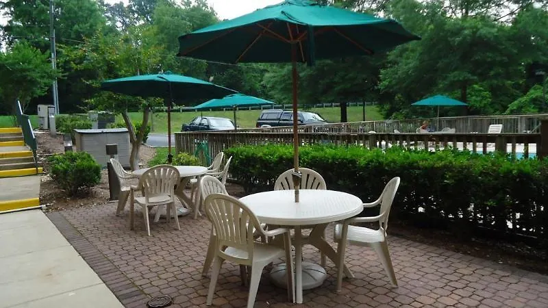 Hotel Country Inn & Suites By Radisson, Williamsburg East Busch Gardens , Va
